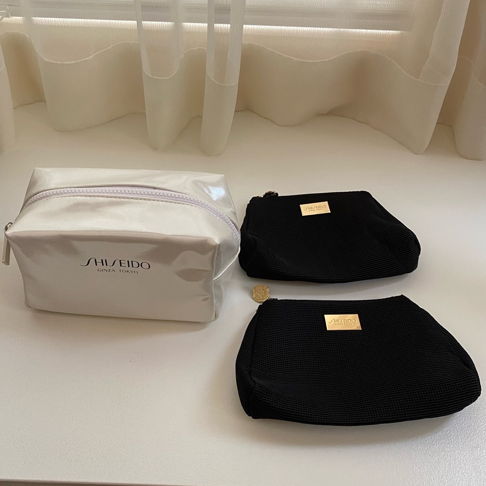 NWOT Shiseido Set of 3 Cosmetic Case - Picture 2 of 9